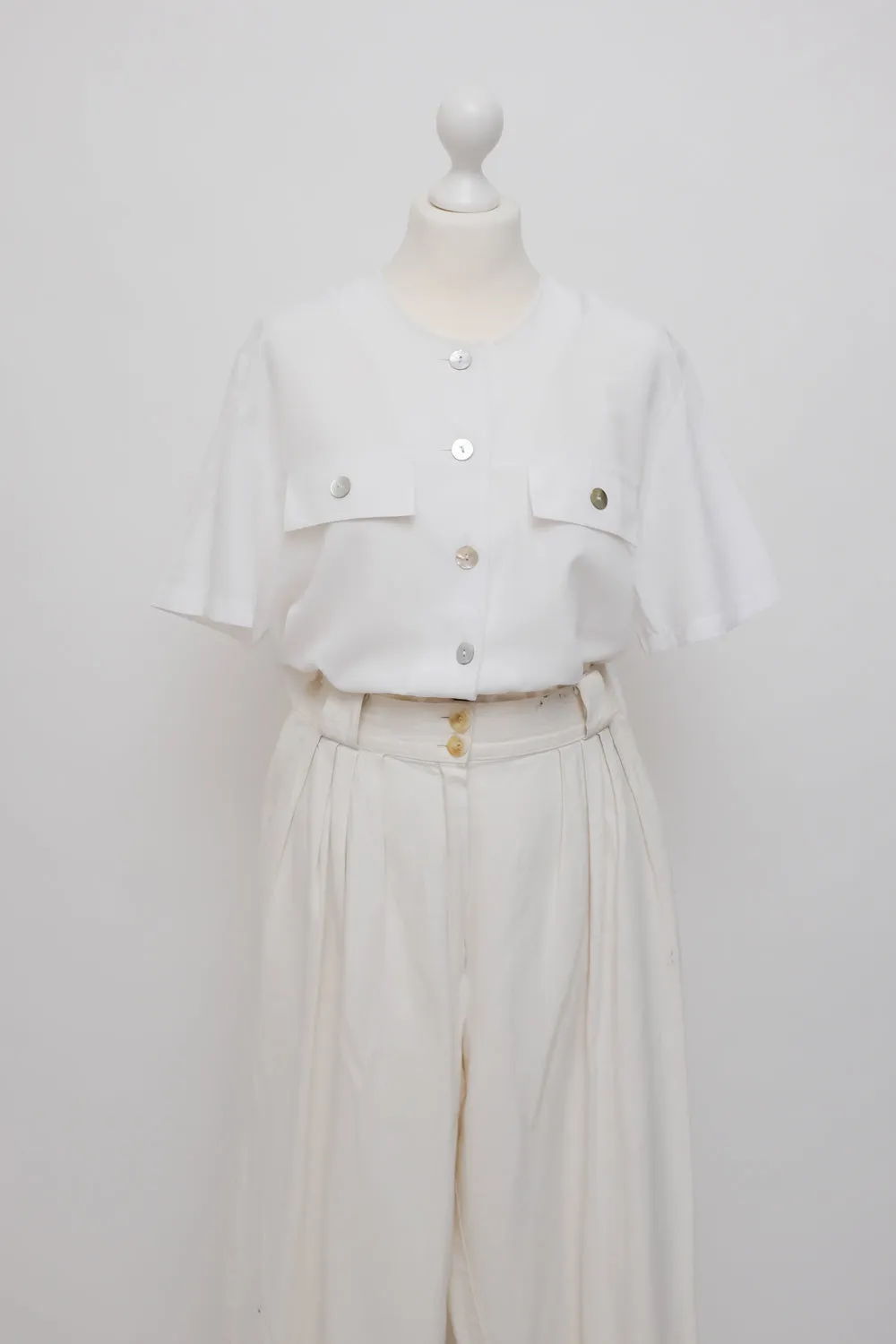 0055_CROP OVERSHIRT WITH MOTHER OF PEARL BUTTONS