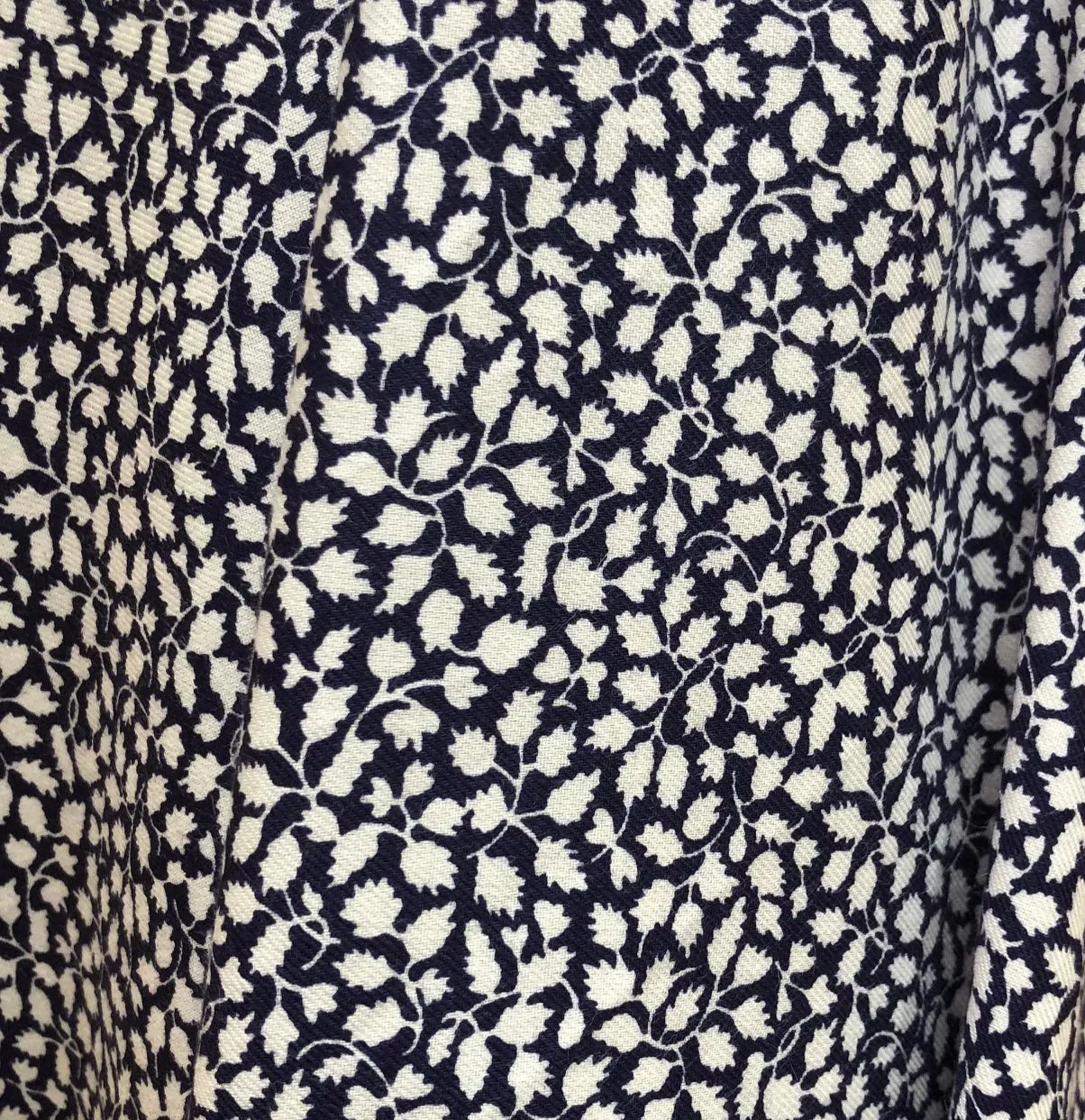 Liberty Brushed Cotton Fabric - BC03845256- Glenjade (Navy) NEW