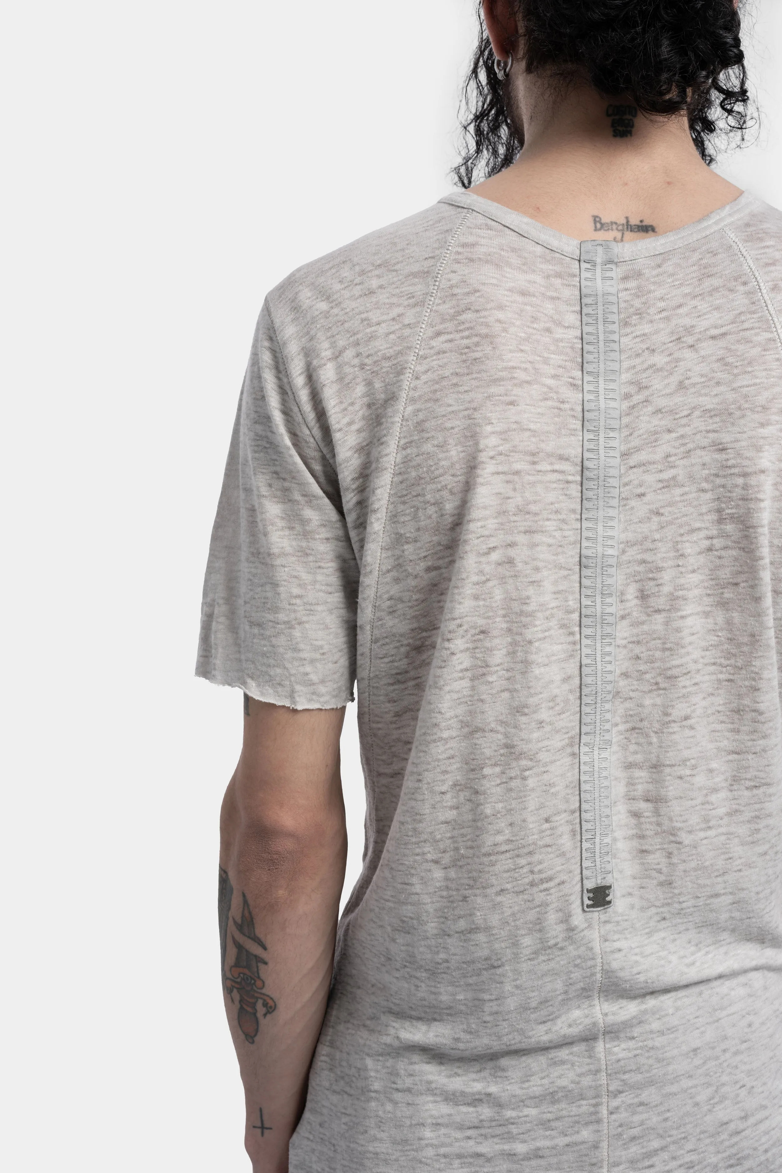 Staple spine detail linen t-shirt, Alu