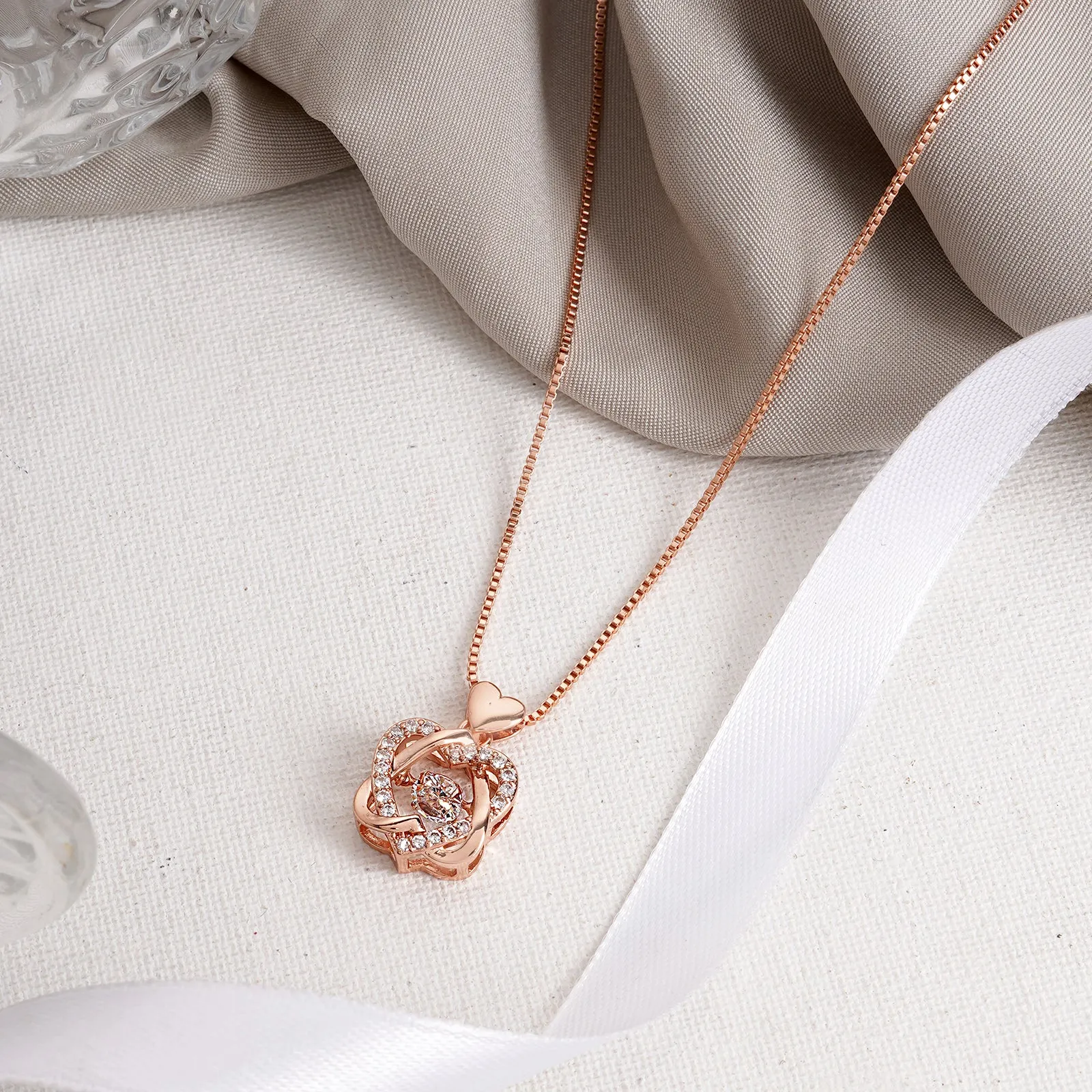 Viola Rosegold Heart Necklace